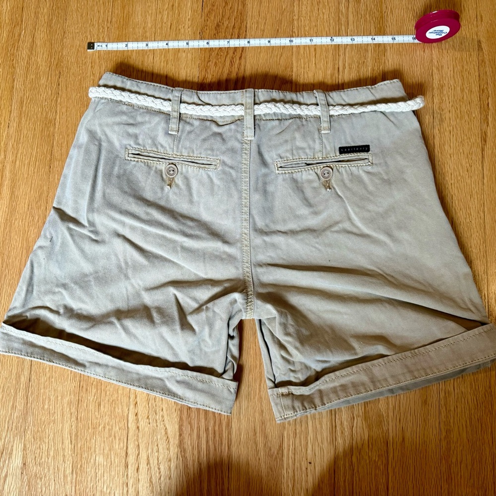 Sanctuary Clothing Khaki Shorts  w/ belt- size 26